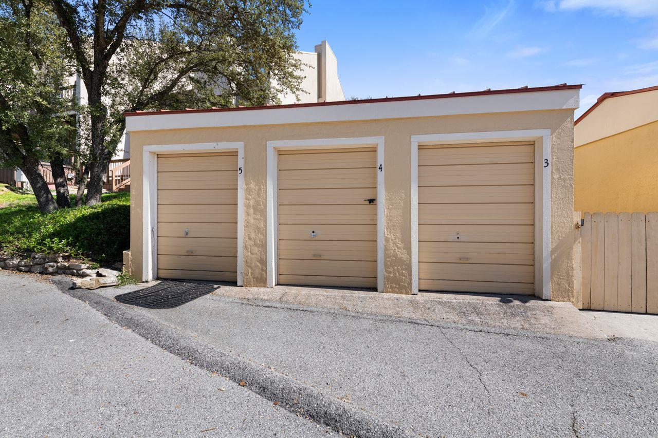 402 Hi Stirrup Horseshoe Bay TX 78657