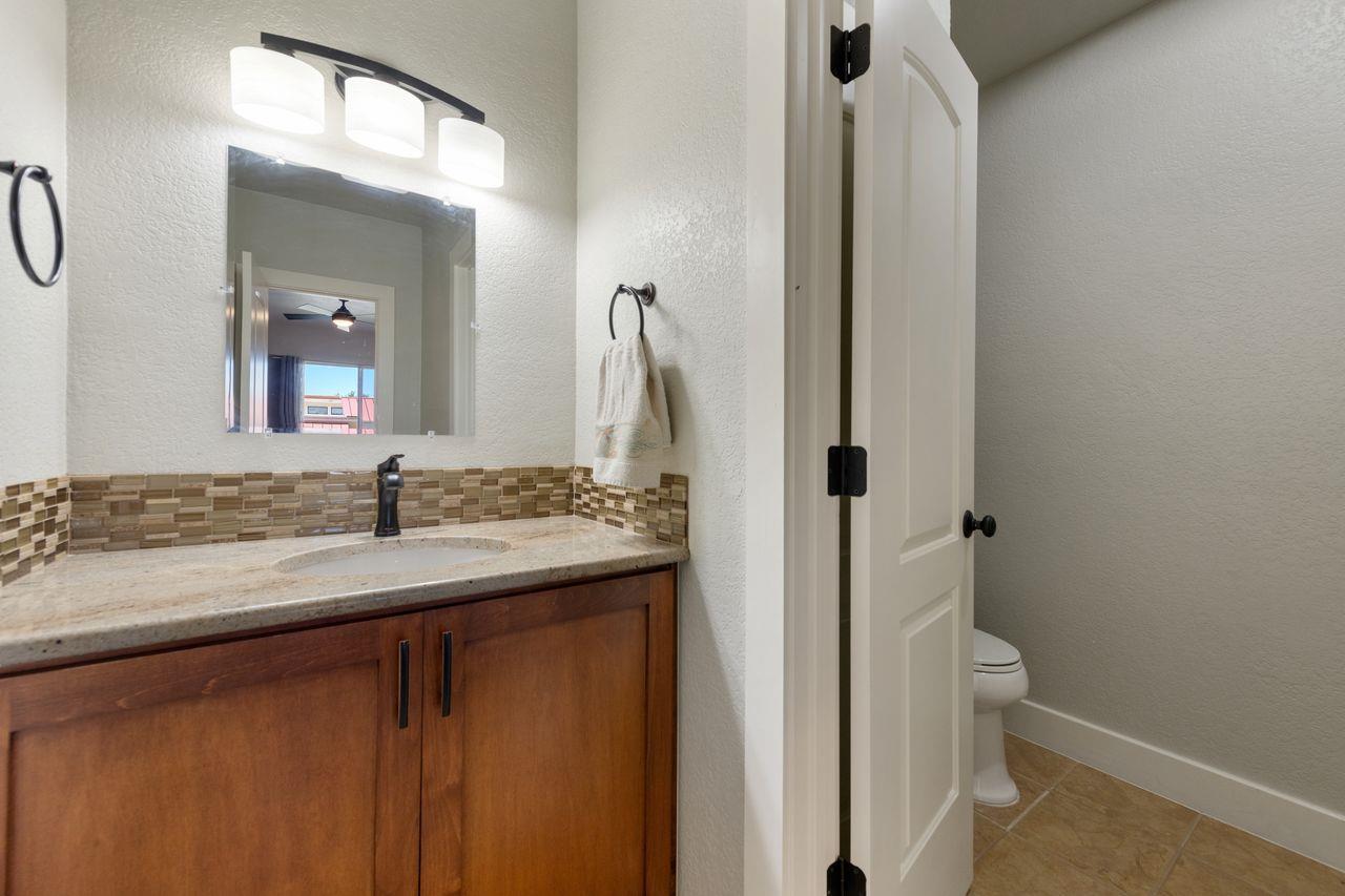 402 Hi Stirrup Horseshoe Bay TX 78657