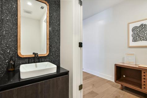 48 East Avenue Austin TX 78701