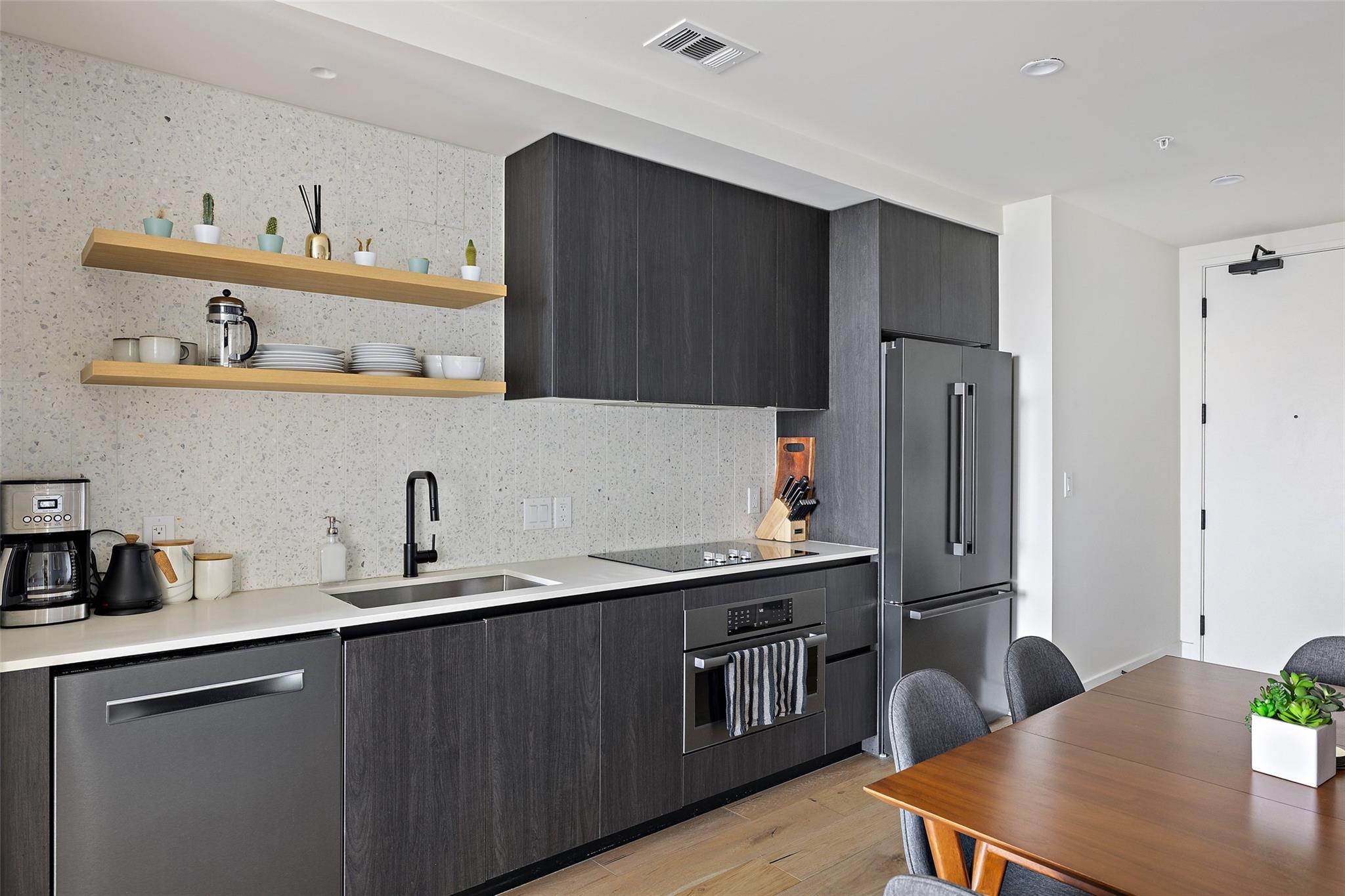48 East Avenue Austin TX 78701