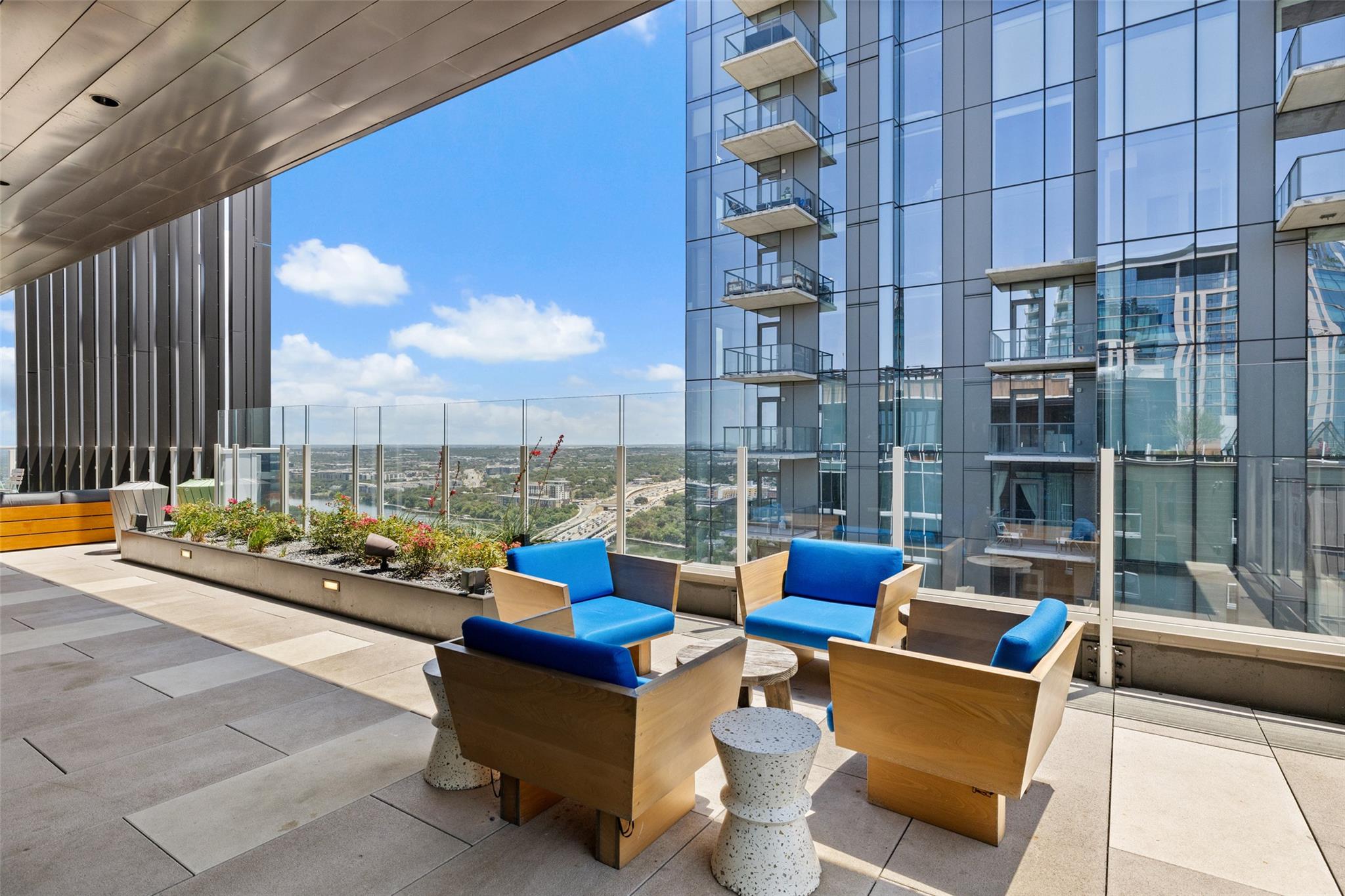 48 East Avenue Austin TX 78701