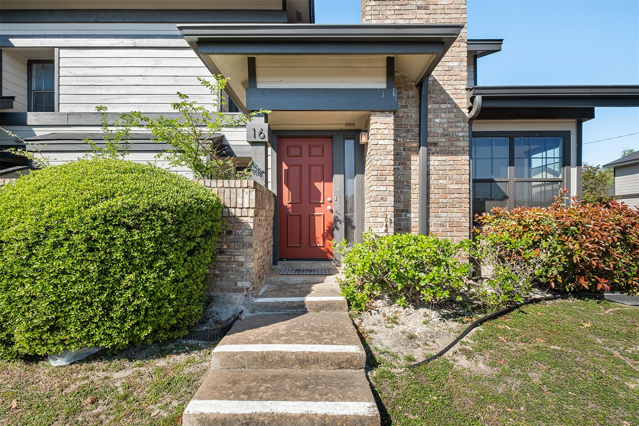 1748 Ohlen Road Austin TX 78757