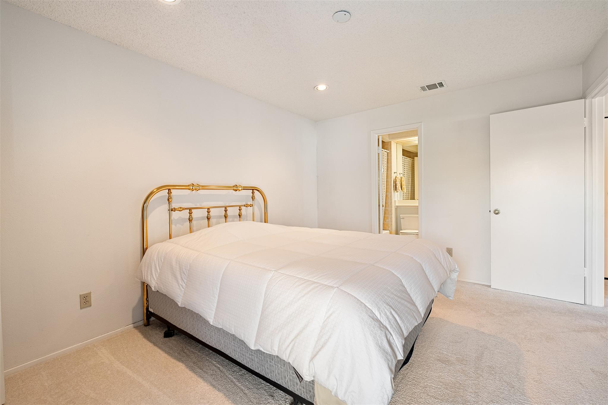 1748 Ohlen Road Austin TX 78757