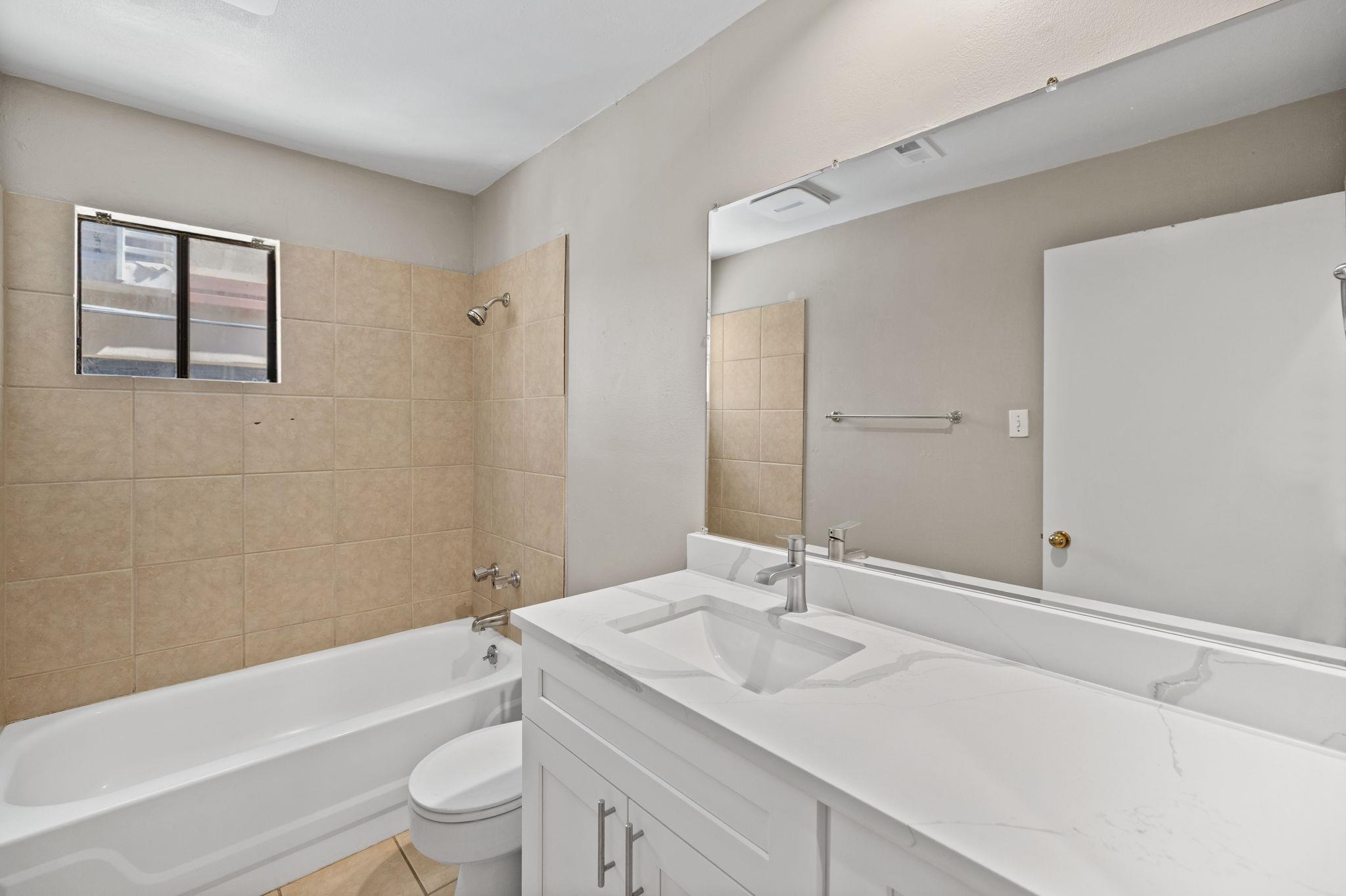 712 Graham Place Austin TX 78705