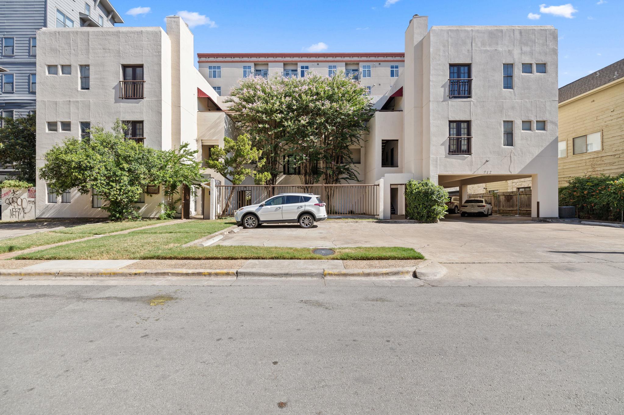 712 Graham Place Austin TX 78705