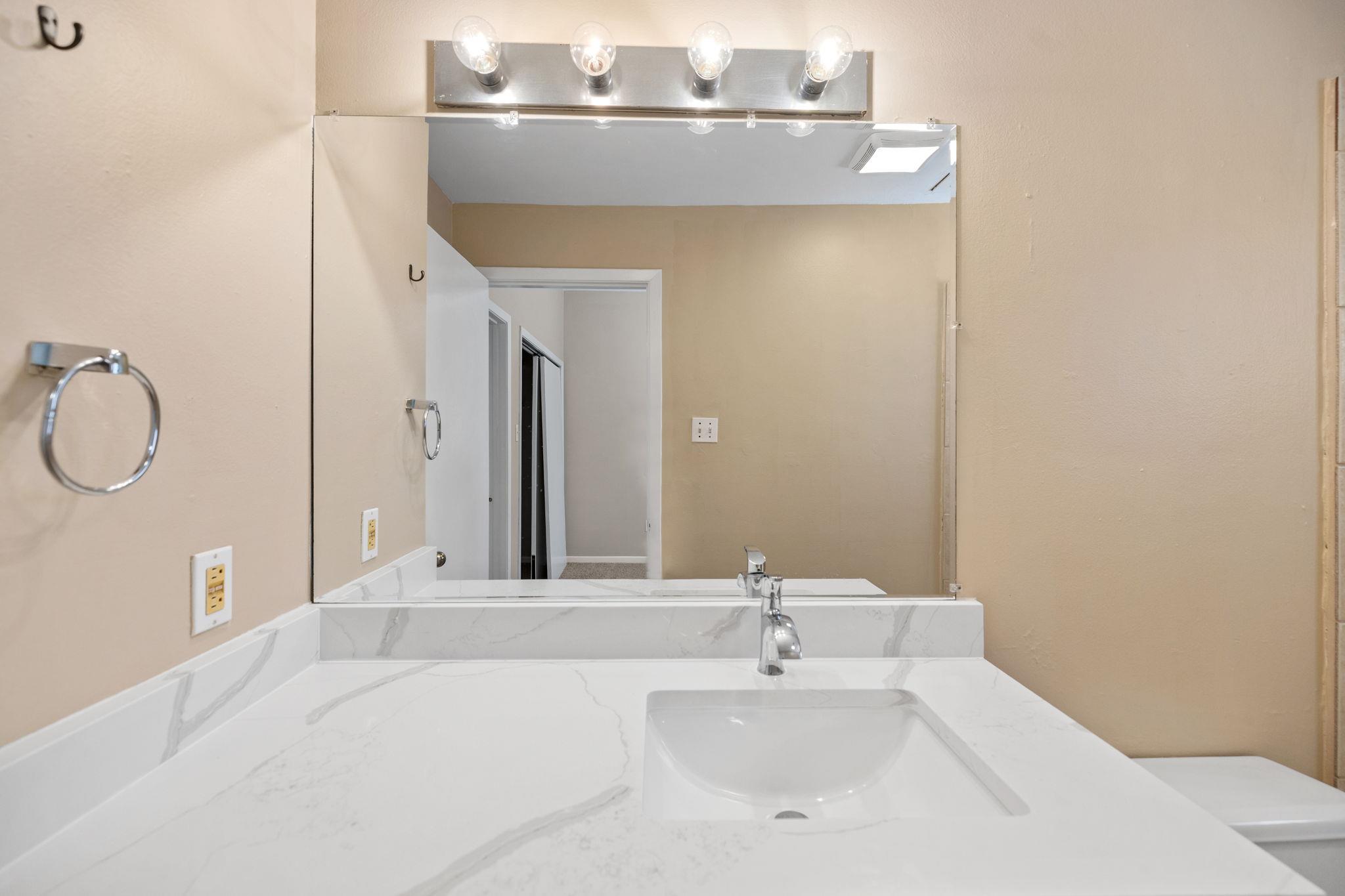 712 Graham Place Austin TX 78705