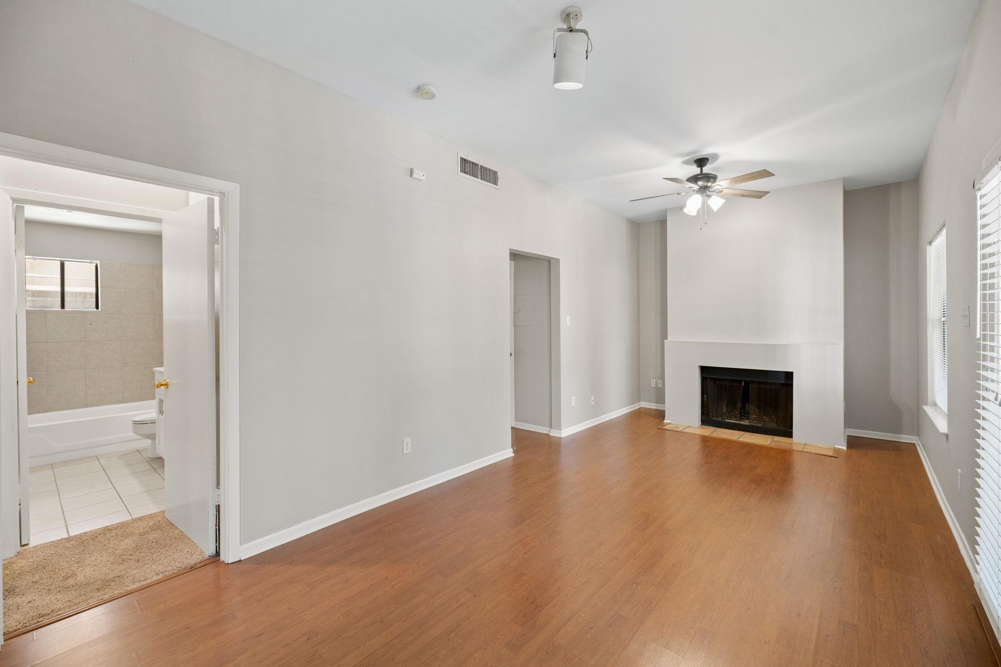 712 Graham Place Austin TX 78705