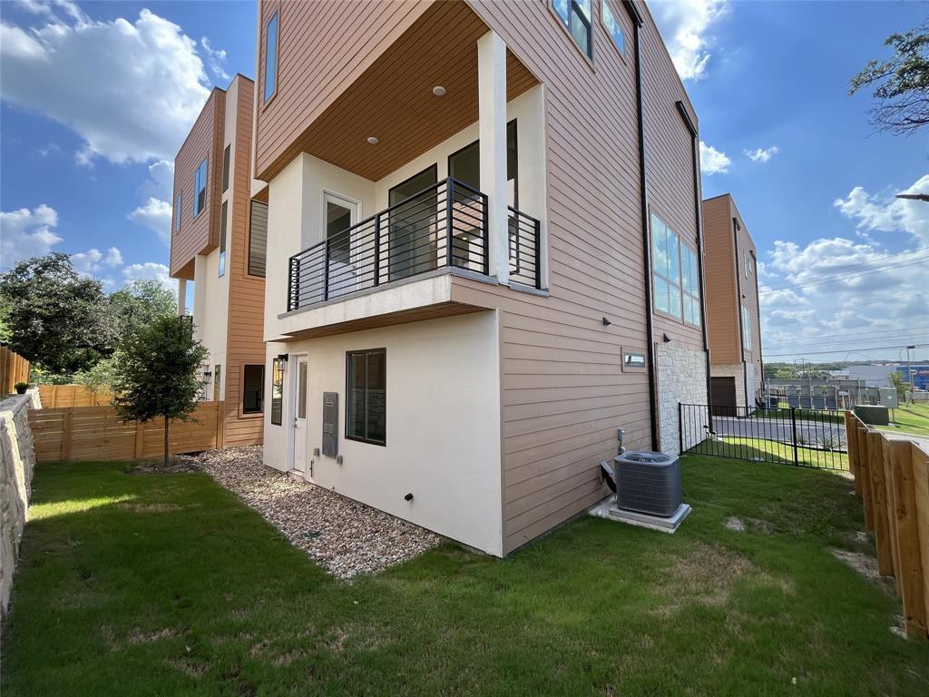 6825 Wolfcreek Pass Austin TX 78749