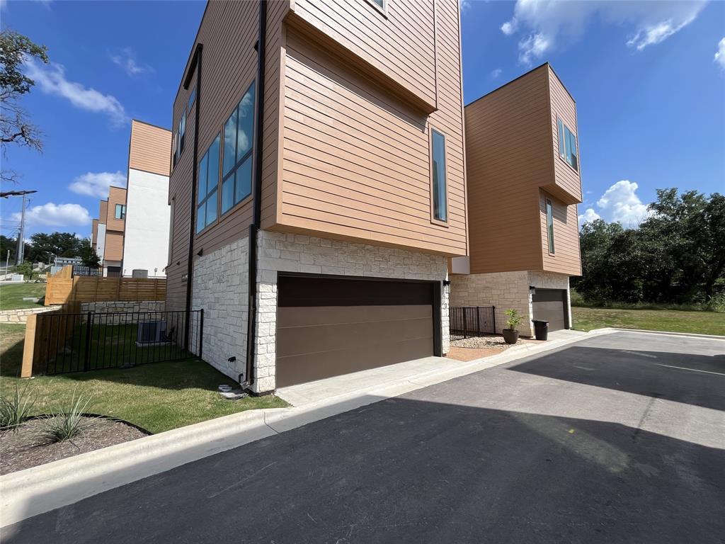 6825 Wolfcreek Pass Austin TX 78749