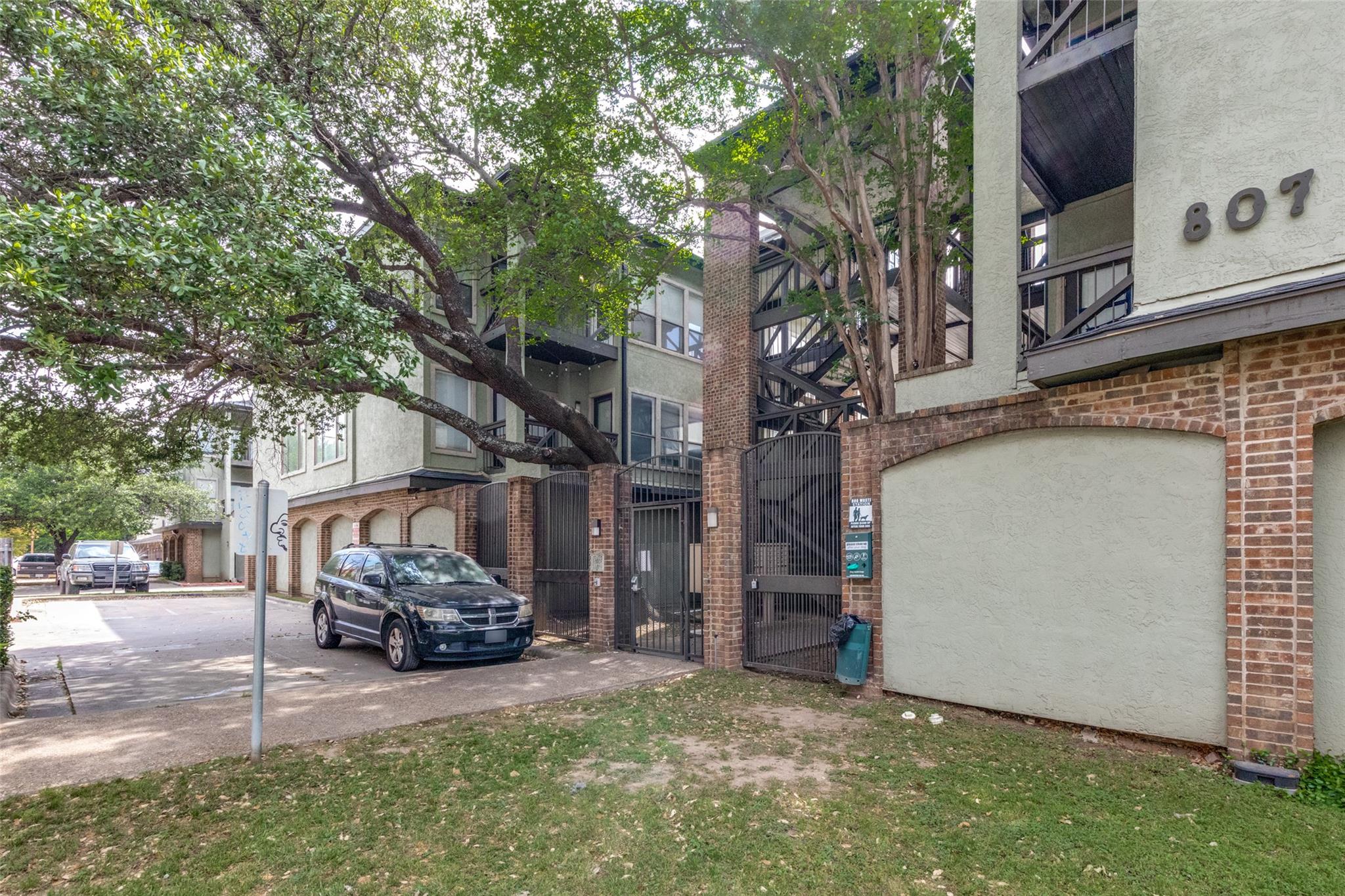807 W 25th Street Austin TX 78705