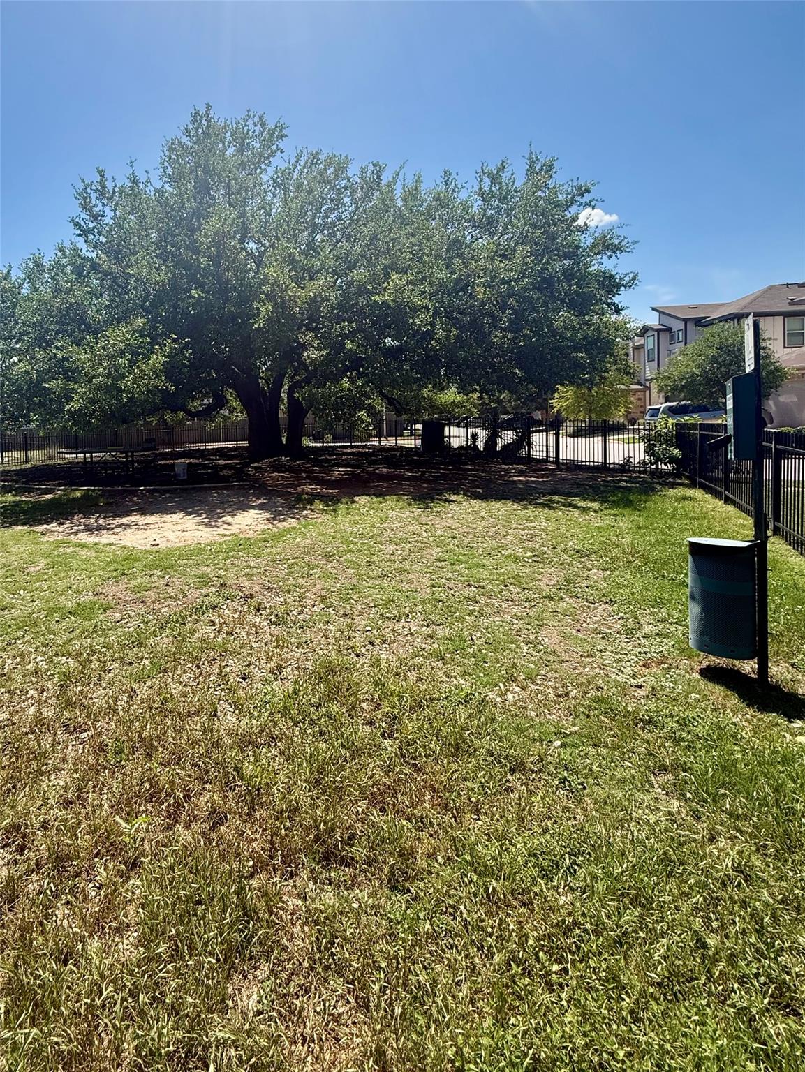 907 Sleepy Dell Lane Austin TX 78748