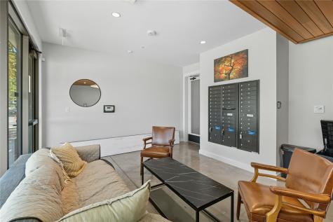 49 Navasota Street Austin TX 78702