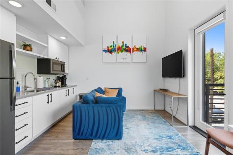 49 Navasota Street Austin TX 78702