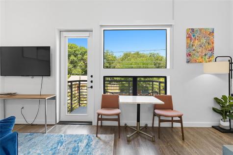49 Navasota Street Austin TX 78702