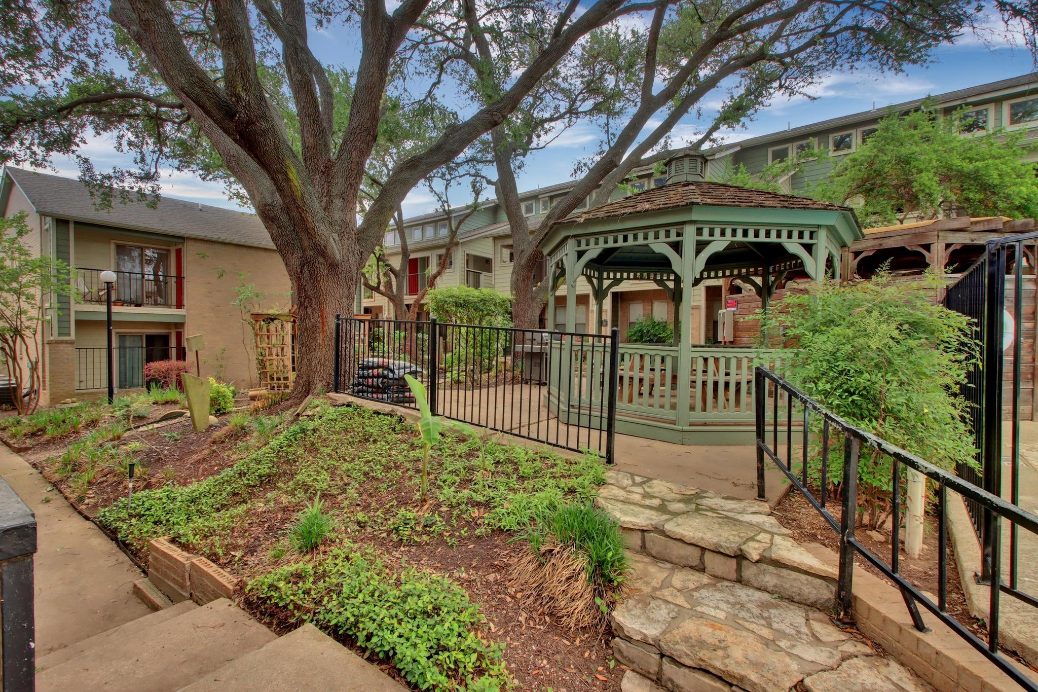 2104 Cullen Avenue Austin TX 78757