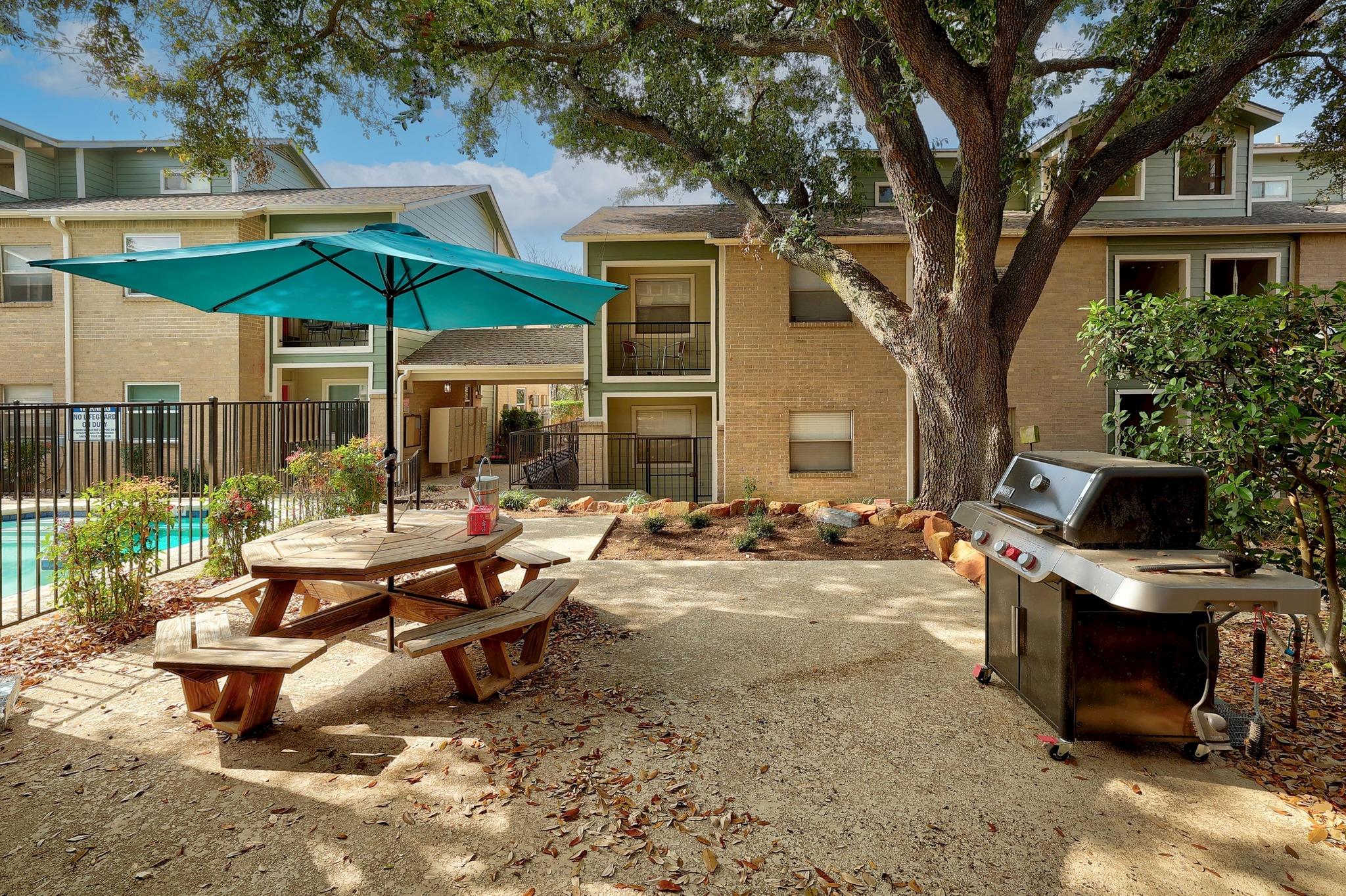 2104 Cullen Avenue Austin TX 78757