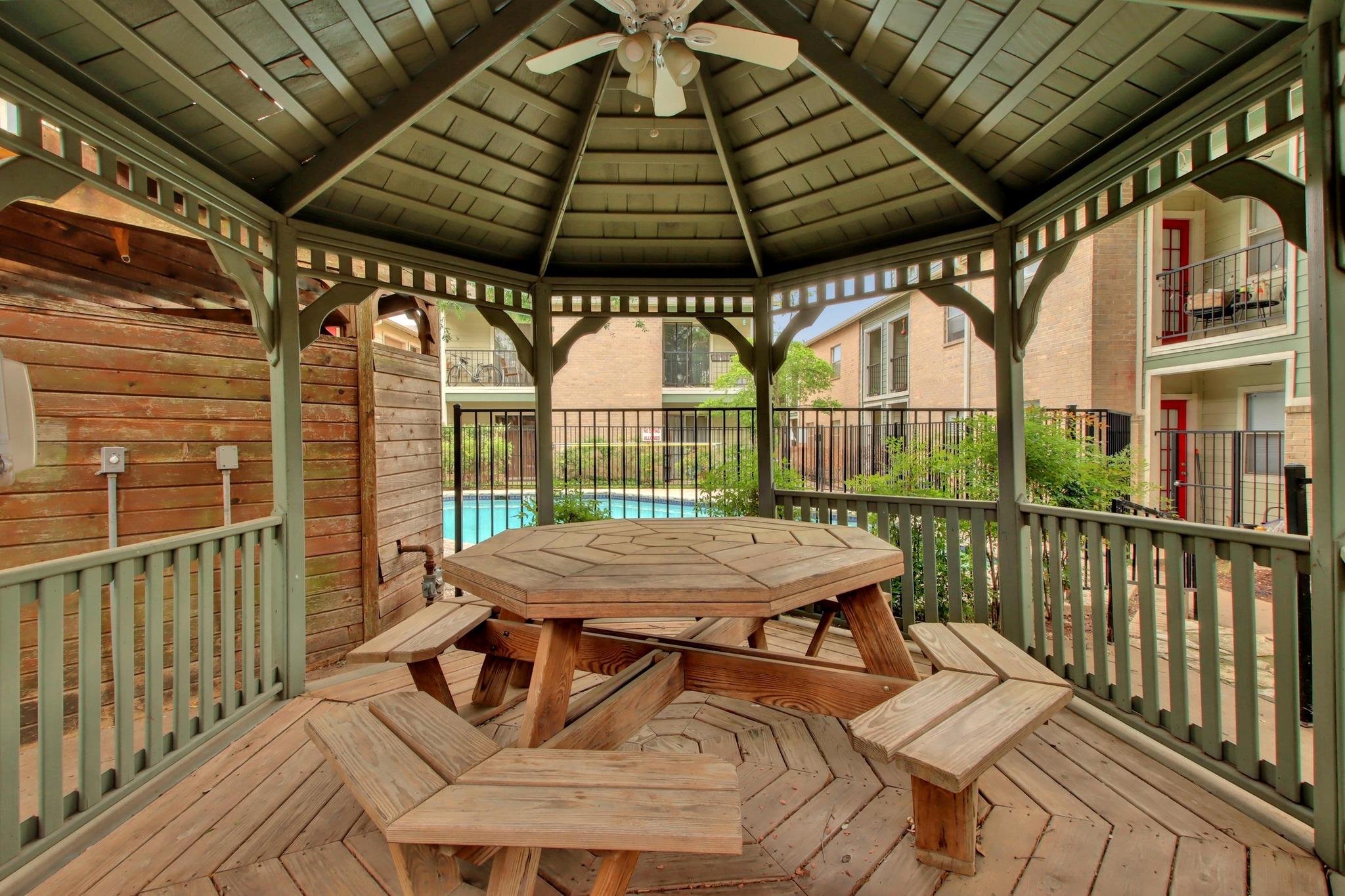 2104 Cullen Avenue Austin TX 78757