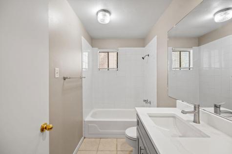 712 Graham Place Austin TX 78705