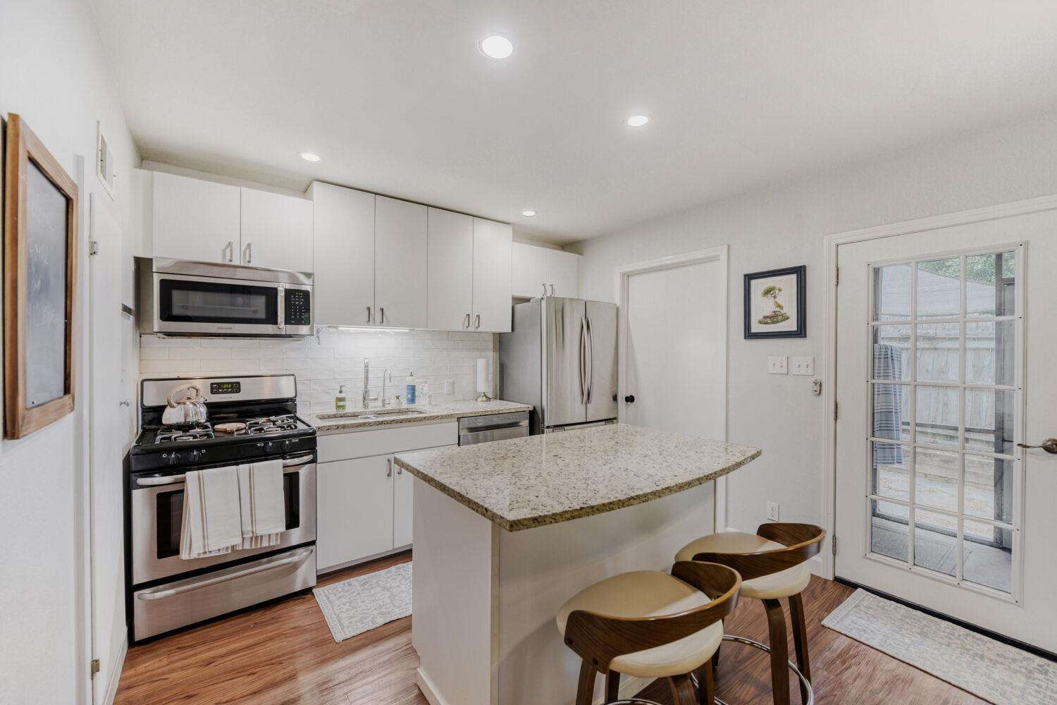 1912 Lightsey Road Austin TX 78704