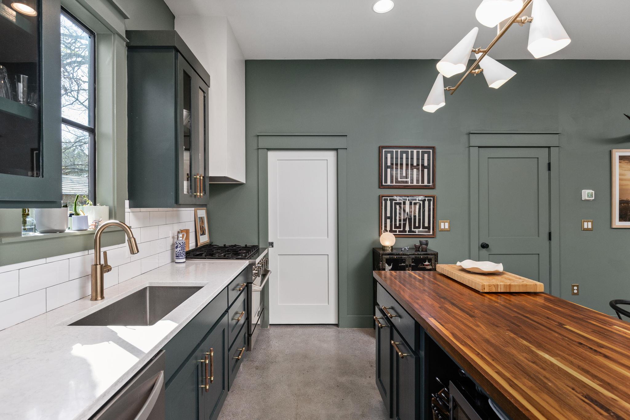 903 Mansell Avenue Austin TX 78702