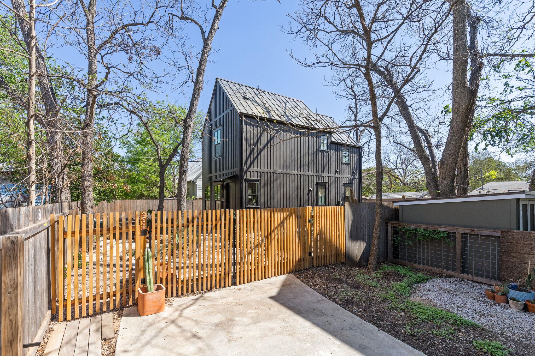 903 Mansell Avenue Austin TX 78702