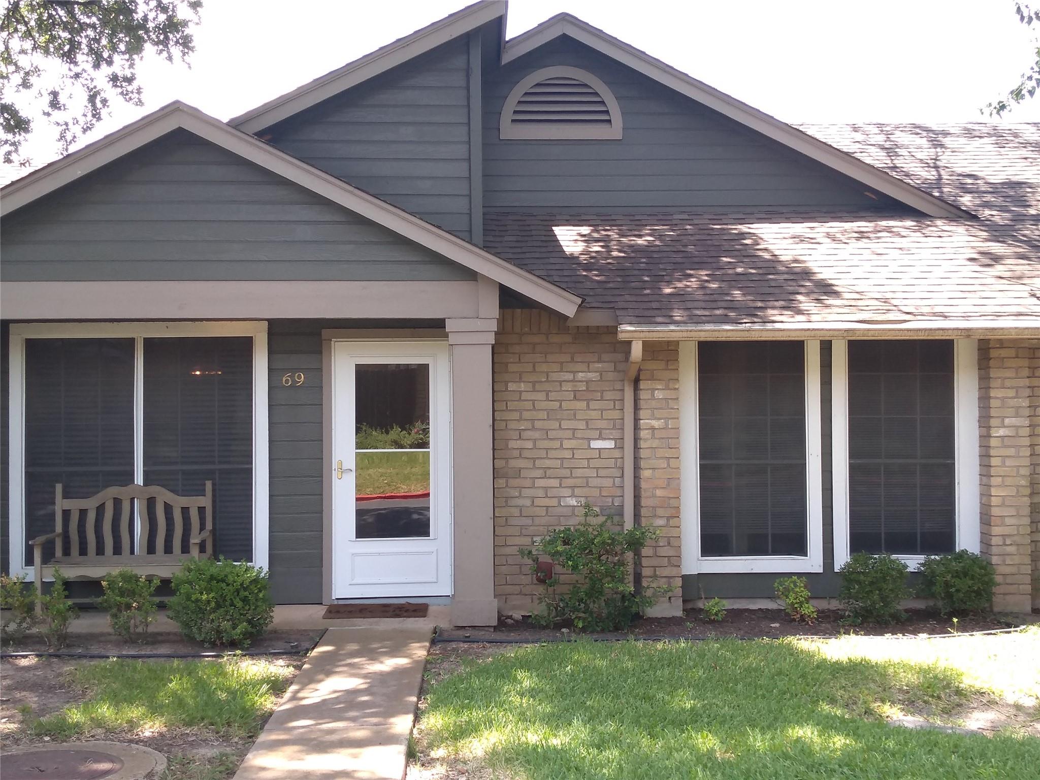 1015 E Yager Lane Austin TX 78753
