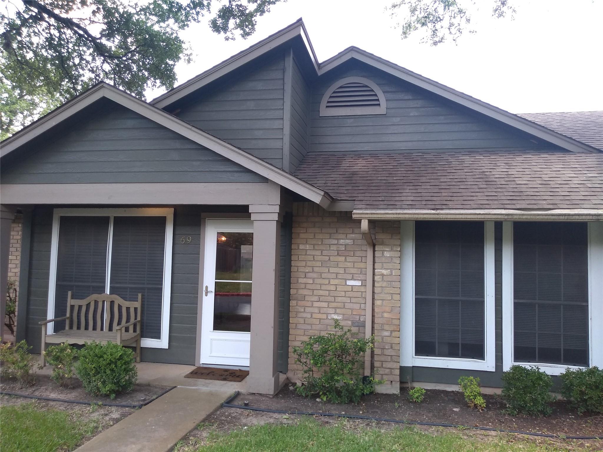 1015 E Yager Lane Austin TX 78753