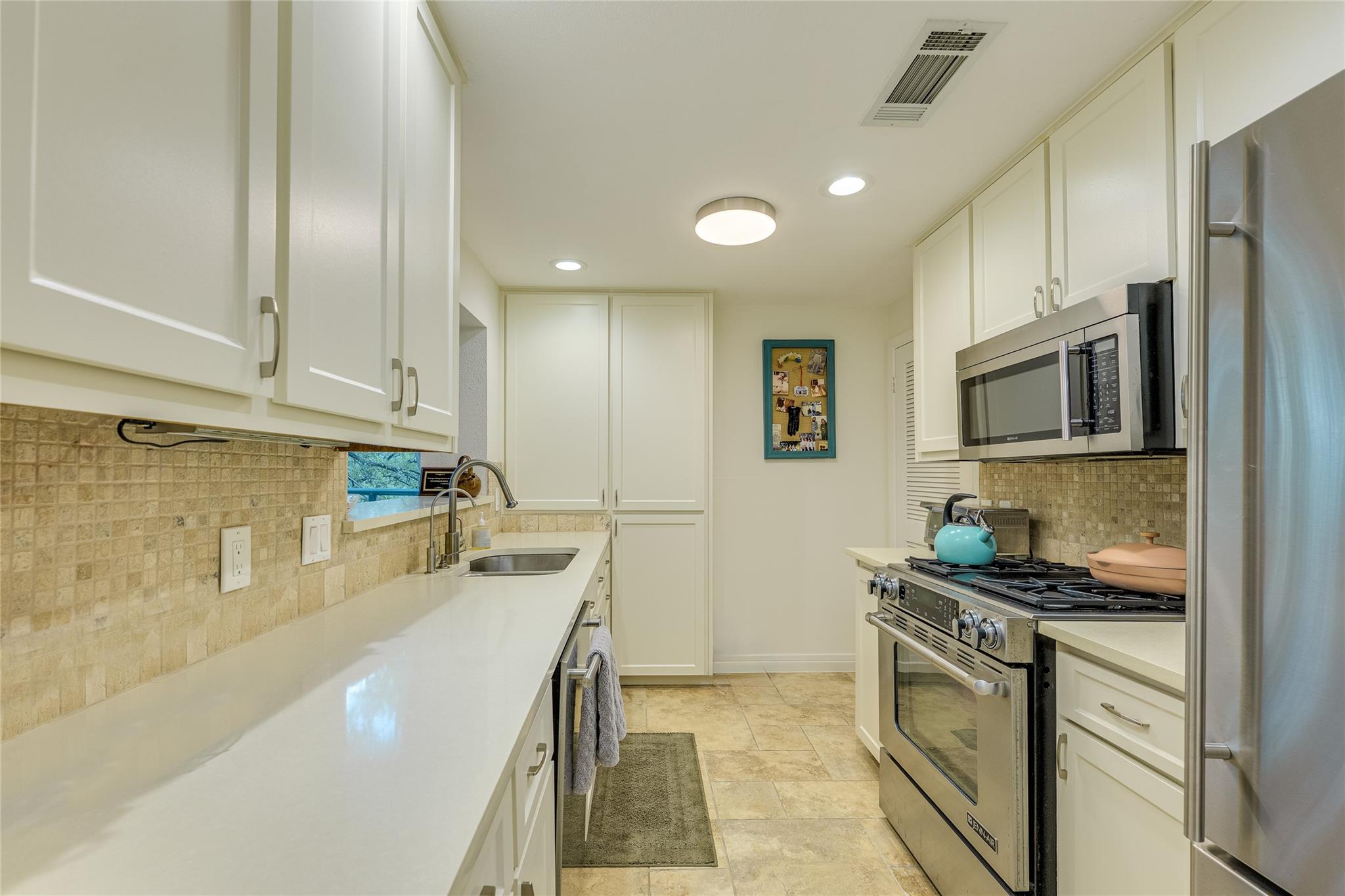 1735 Spyglass Drive Austin TX 78746