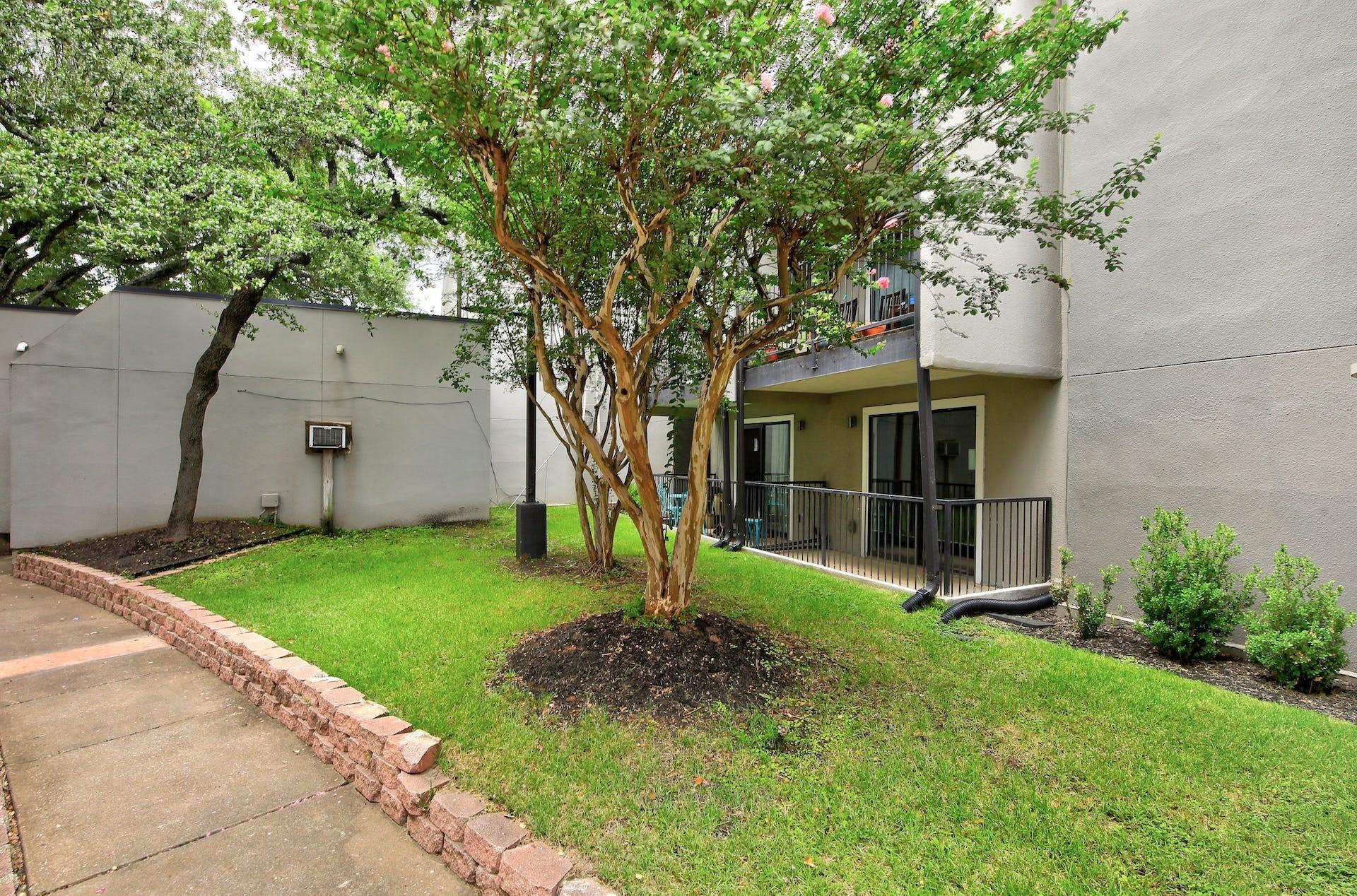 935 La Posada Drive Austin TX 78752
