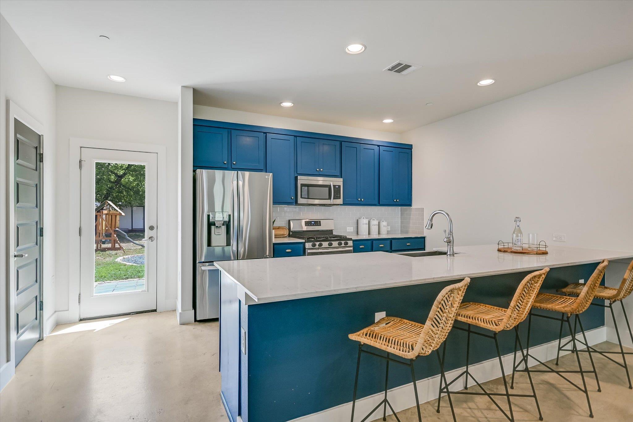 1121 Walton Lane Austin TX 78721