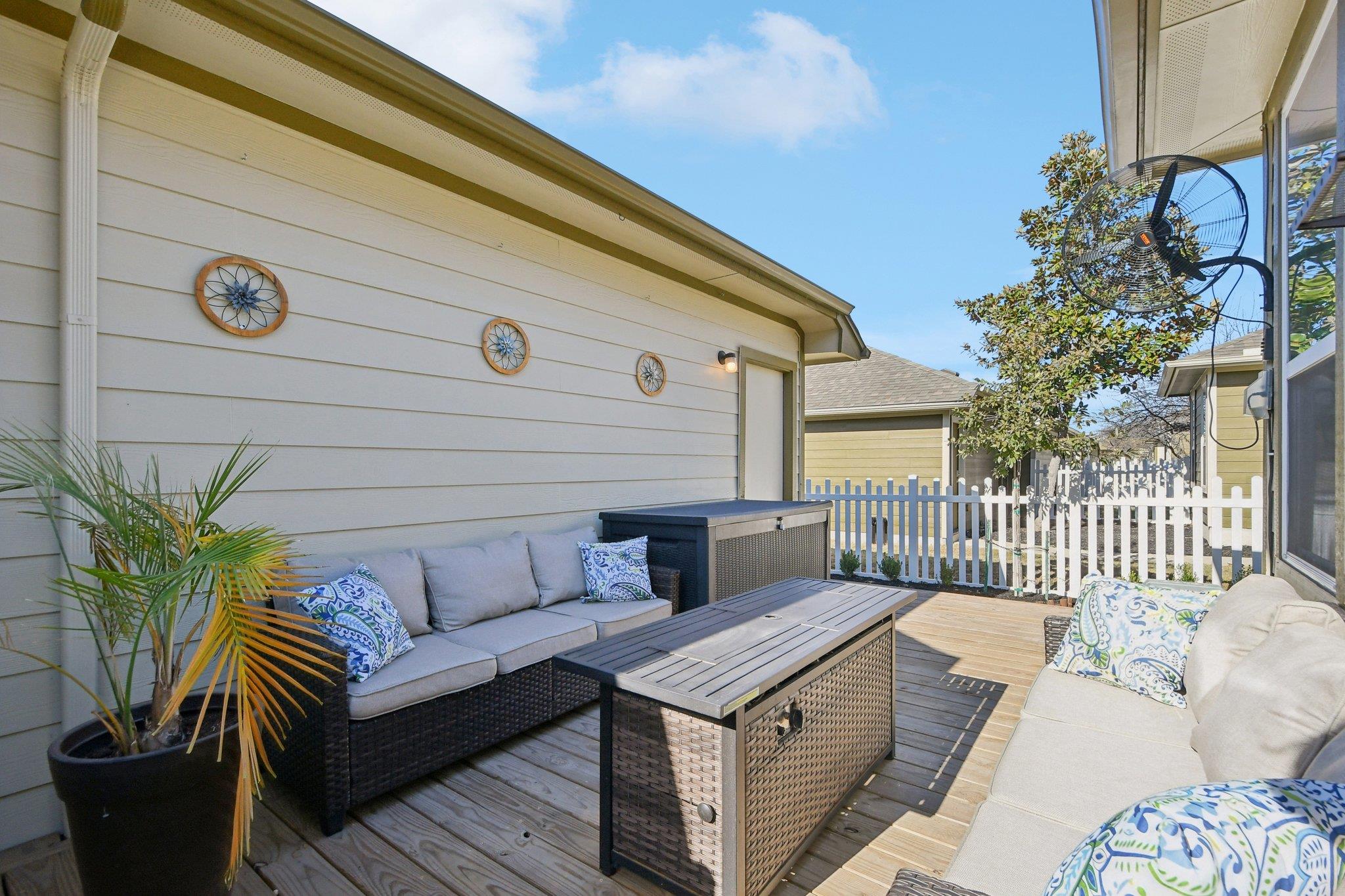 616 Lookout Tree Lane Round Rock TX 78664