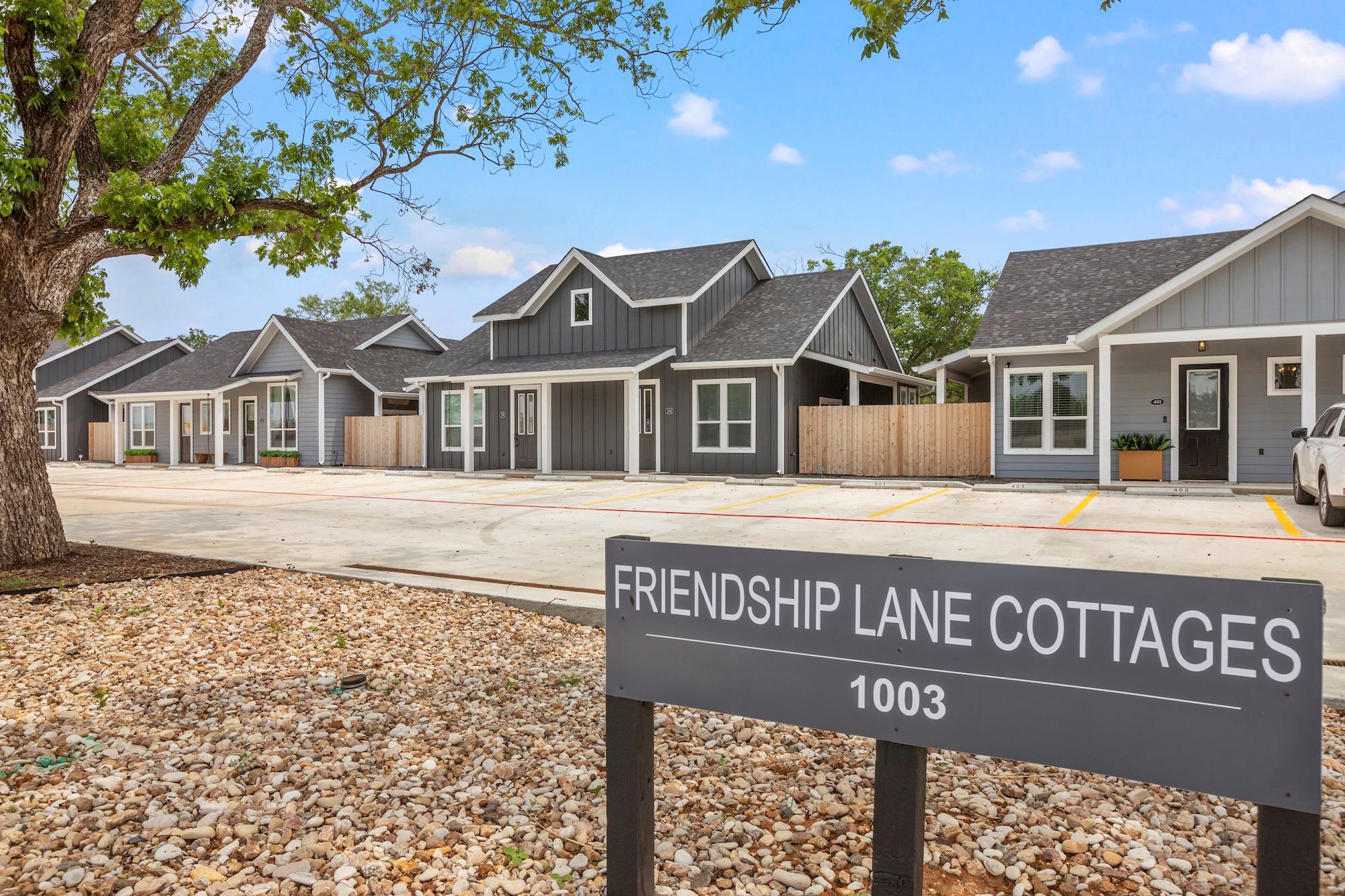 1003 Friendship Lane Fredericksburg TX 78624