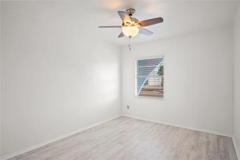 318 W Cotter Avenue Port Aransas TX 78373
