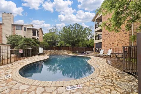 421 W San Antonio Street San Marcos TX 78666