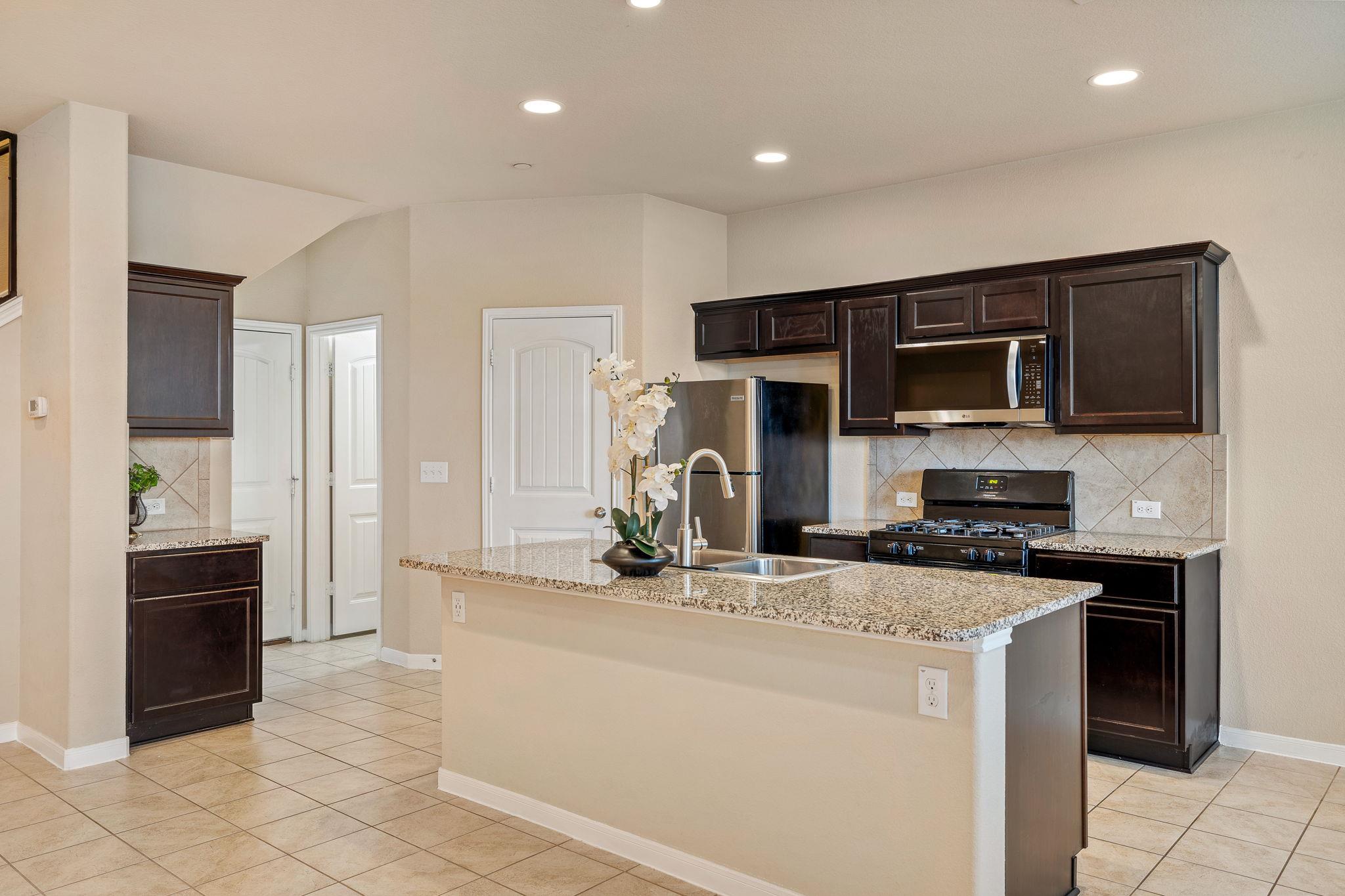 2880 Donnell Drive Round Rock TX 78664