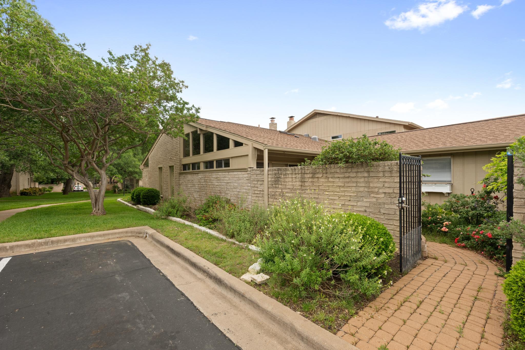 8107 Middle Court Austin TX 78759