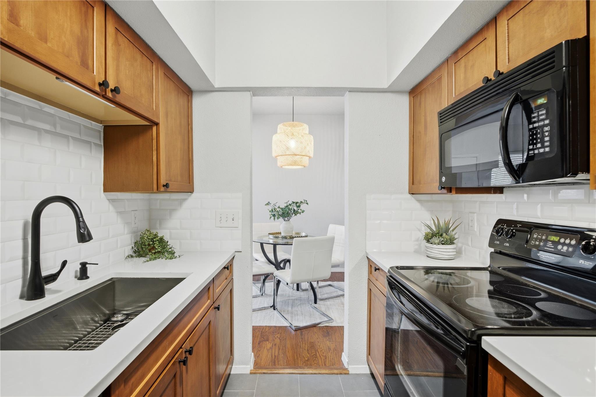 1509 W 39 1/2 Street Austin TX 78756