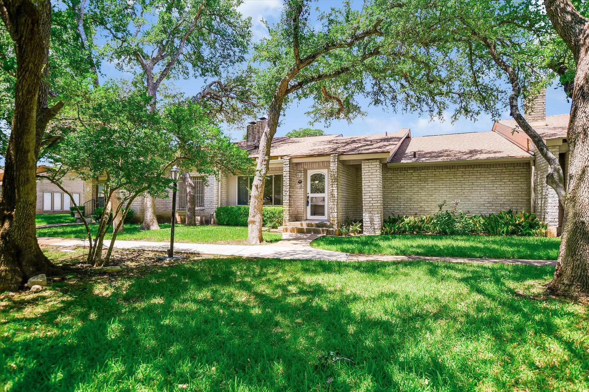 8113 East Court Austin TX 78759