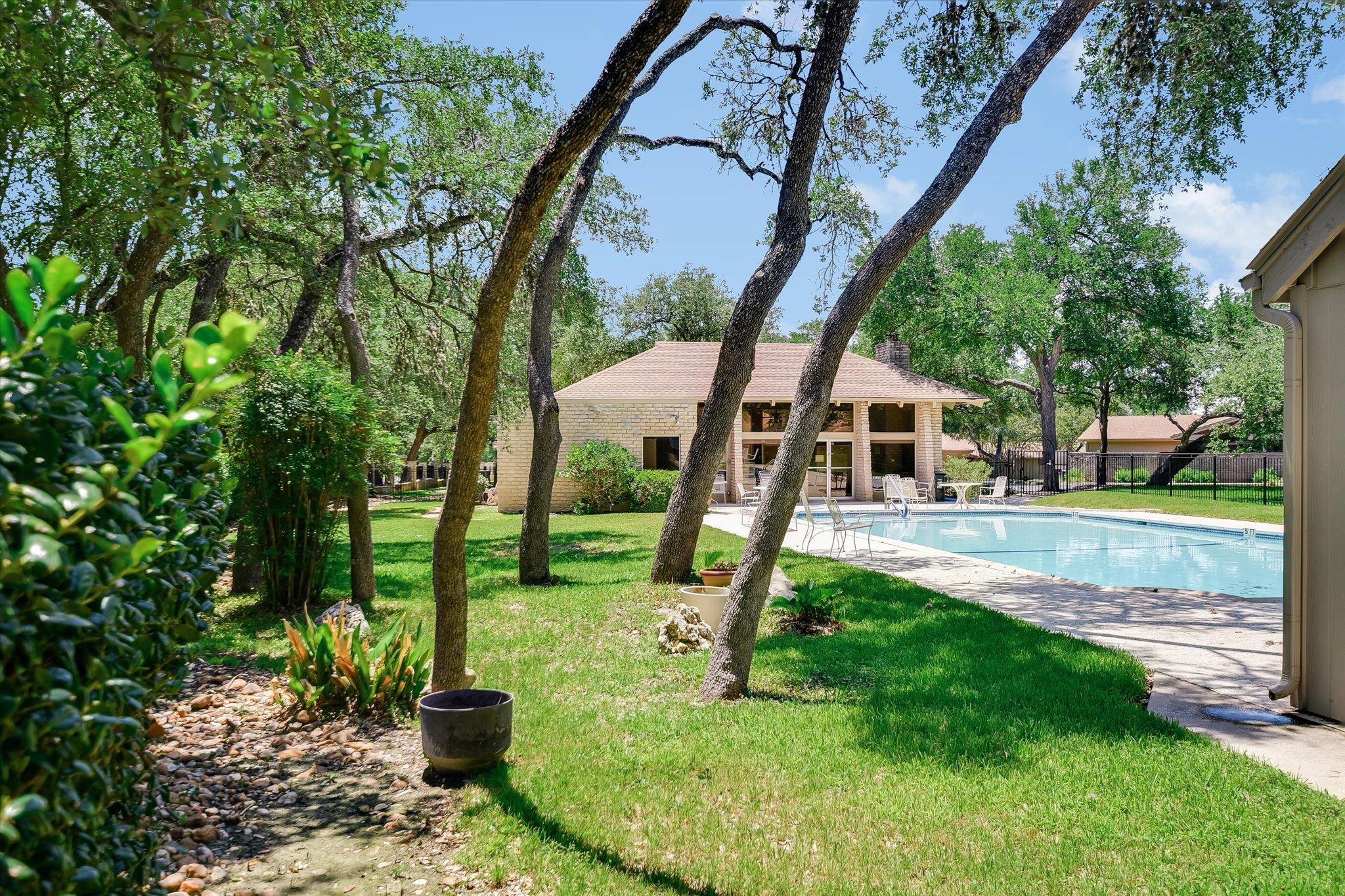 8113 East Court Austin TX 78759