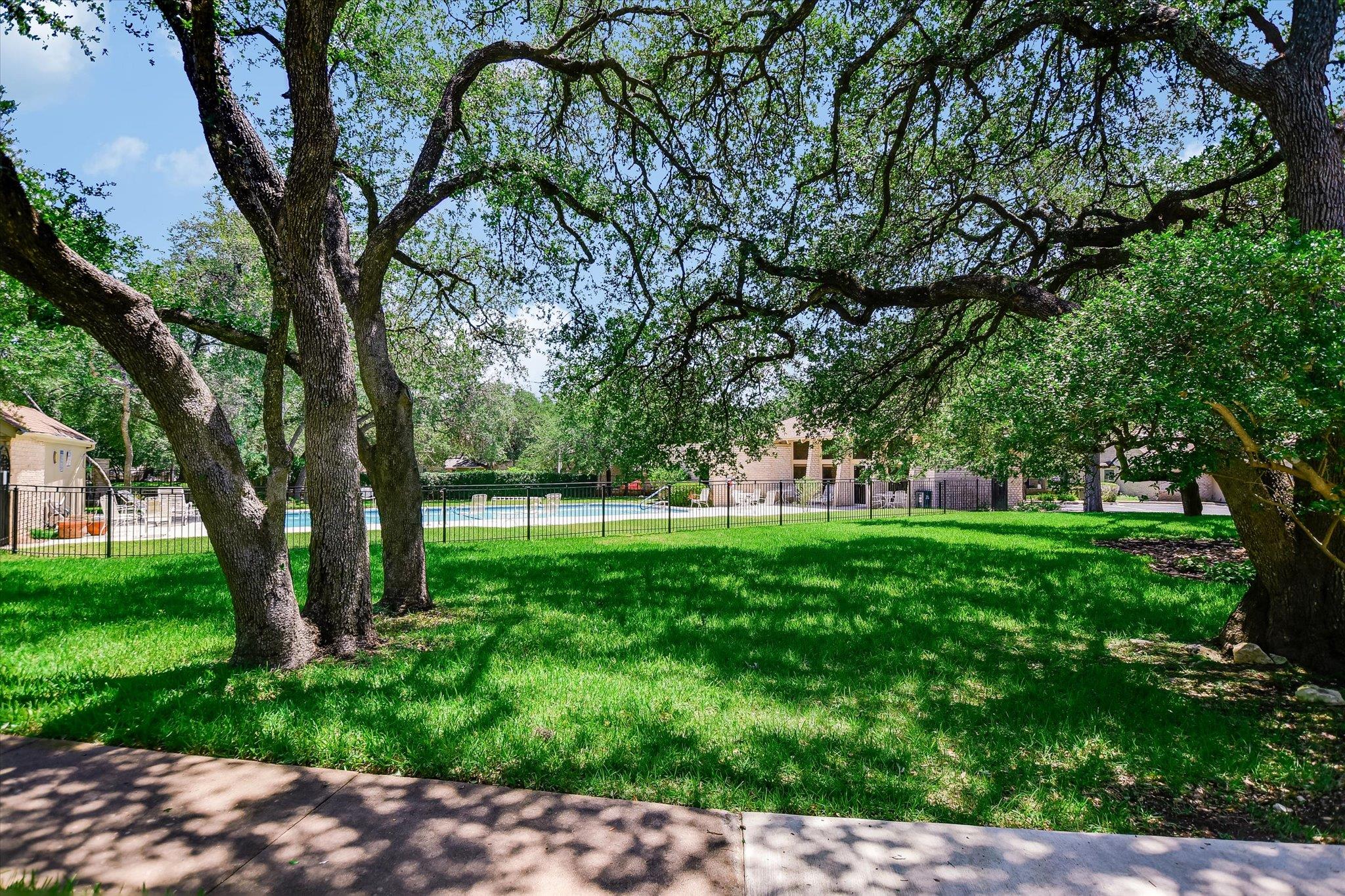 8113 East Court Austin TX 78759