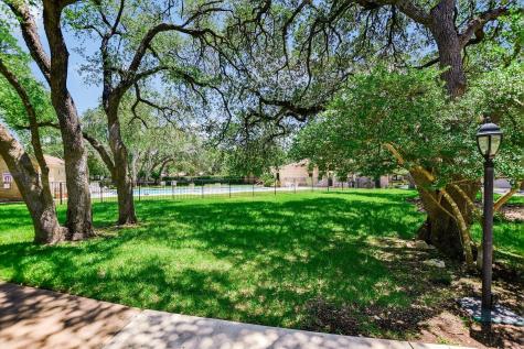 8113 East Court Austin TX 78759