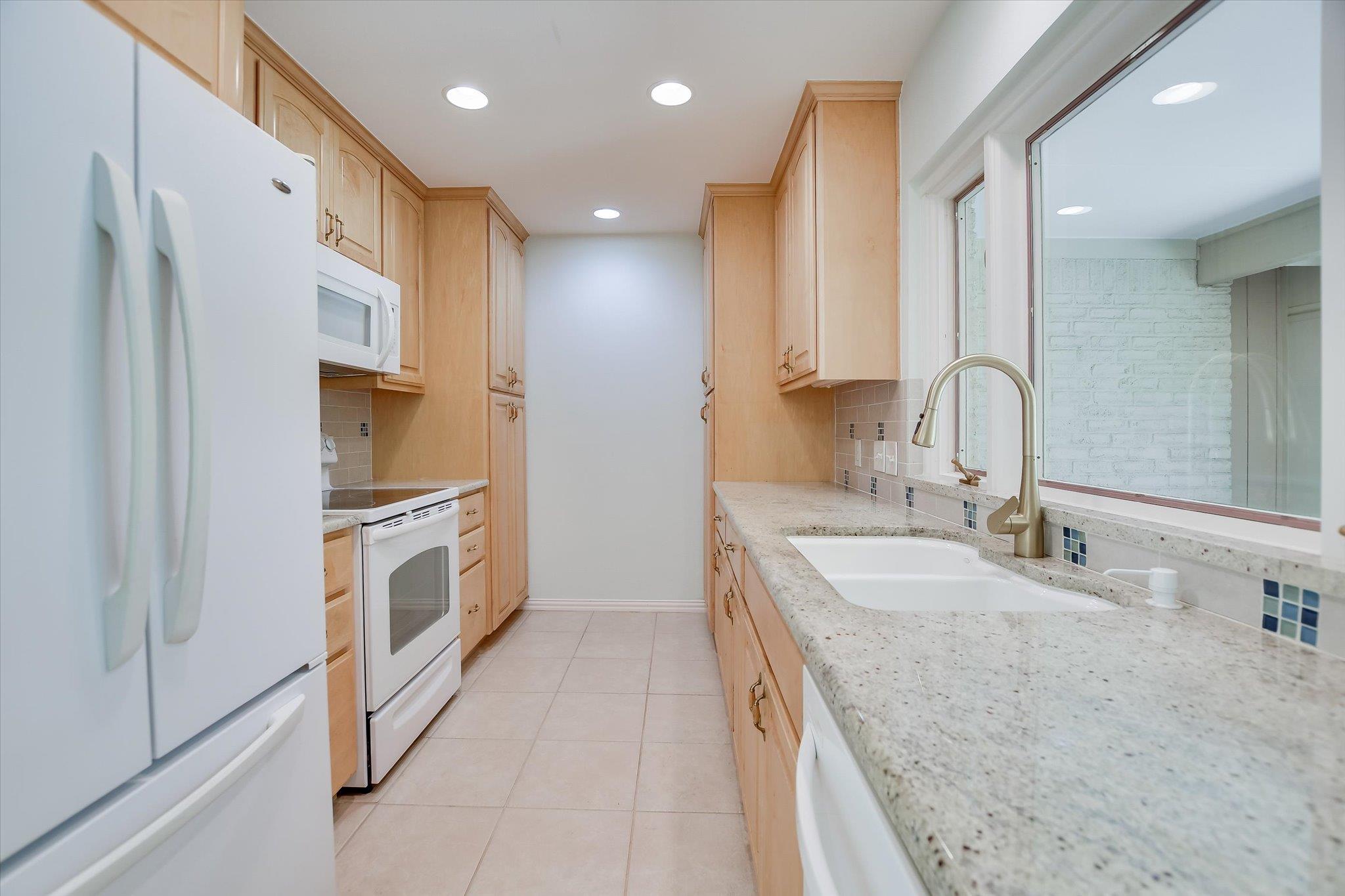 8113 East Court Austin TX 78759