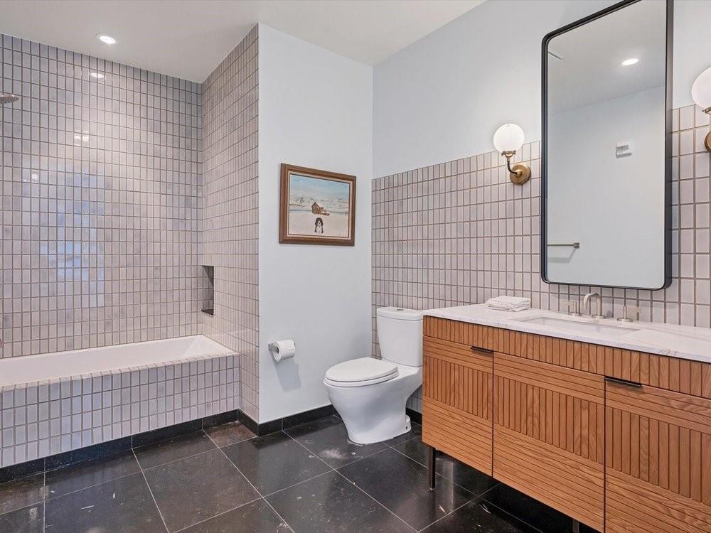 202 Nueces Street Austin TX 78701