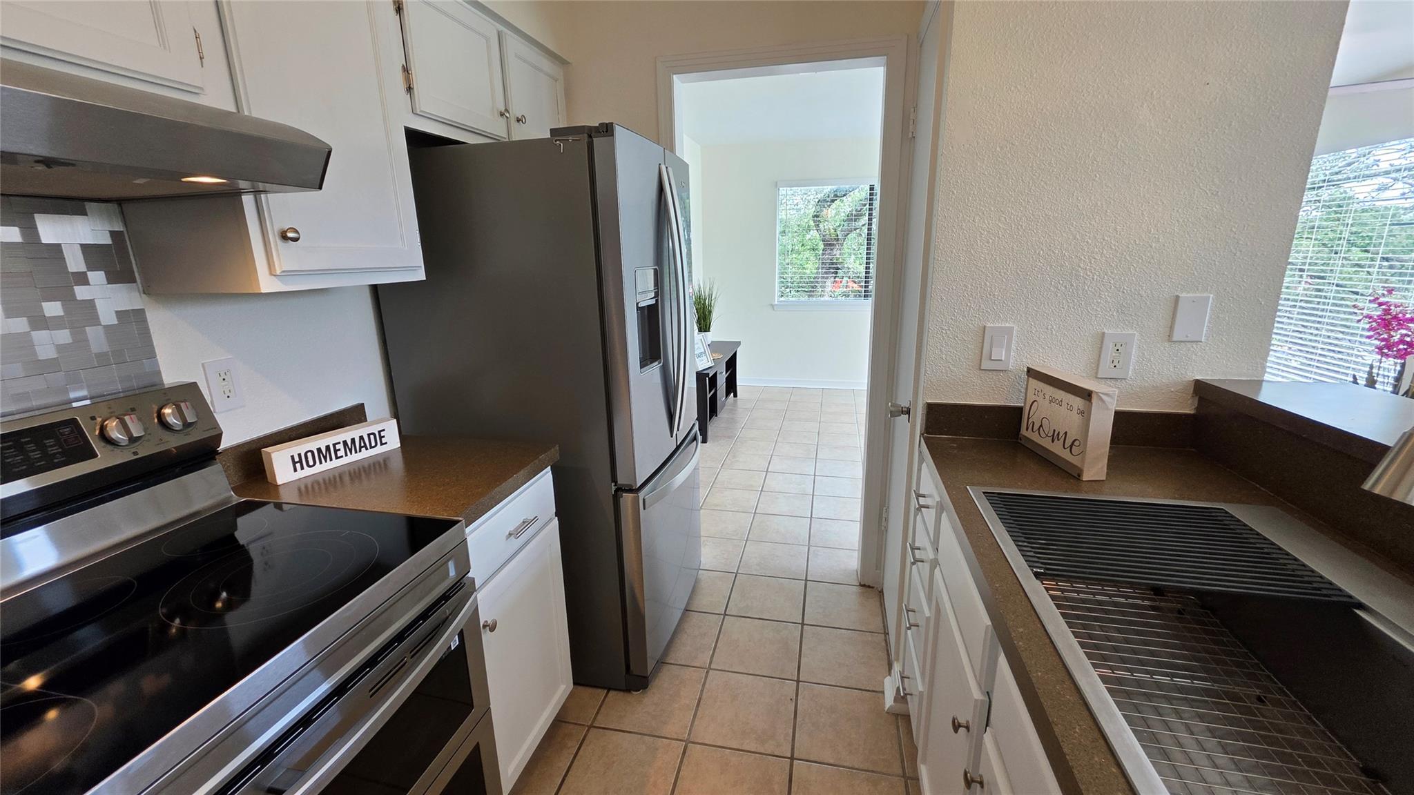 6810 Deatonhill Drive Austin TX 78745