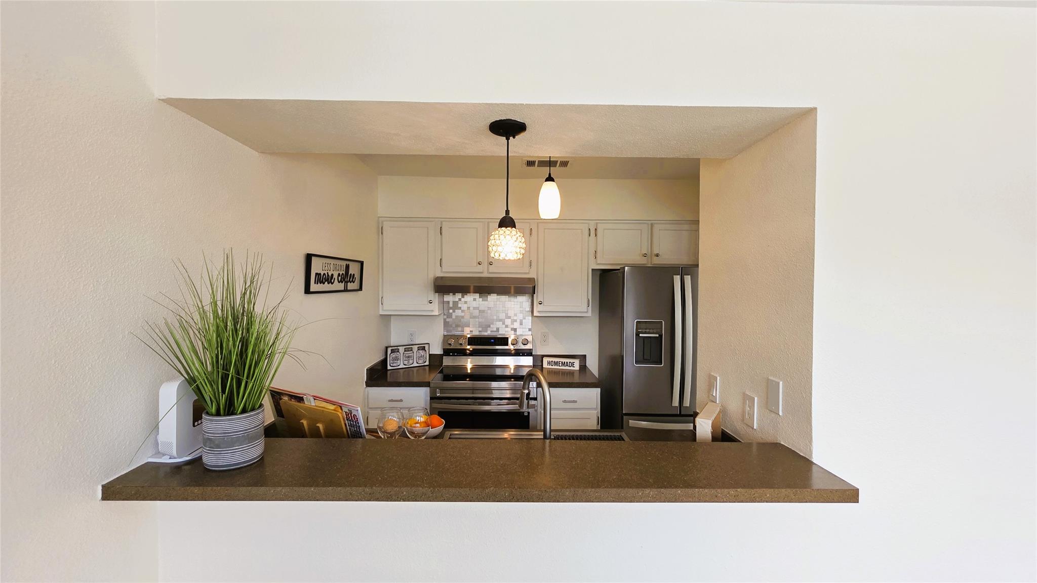 6810 Deatonhill Drive Austin TX 78745