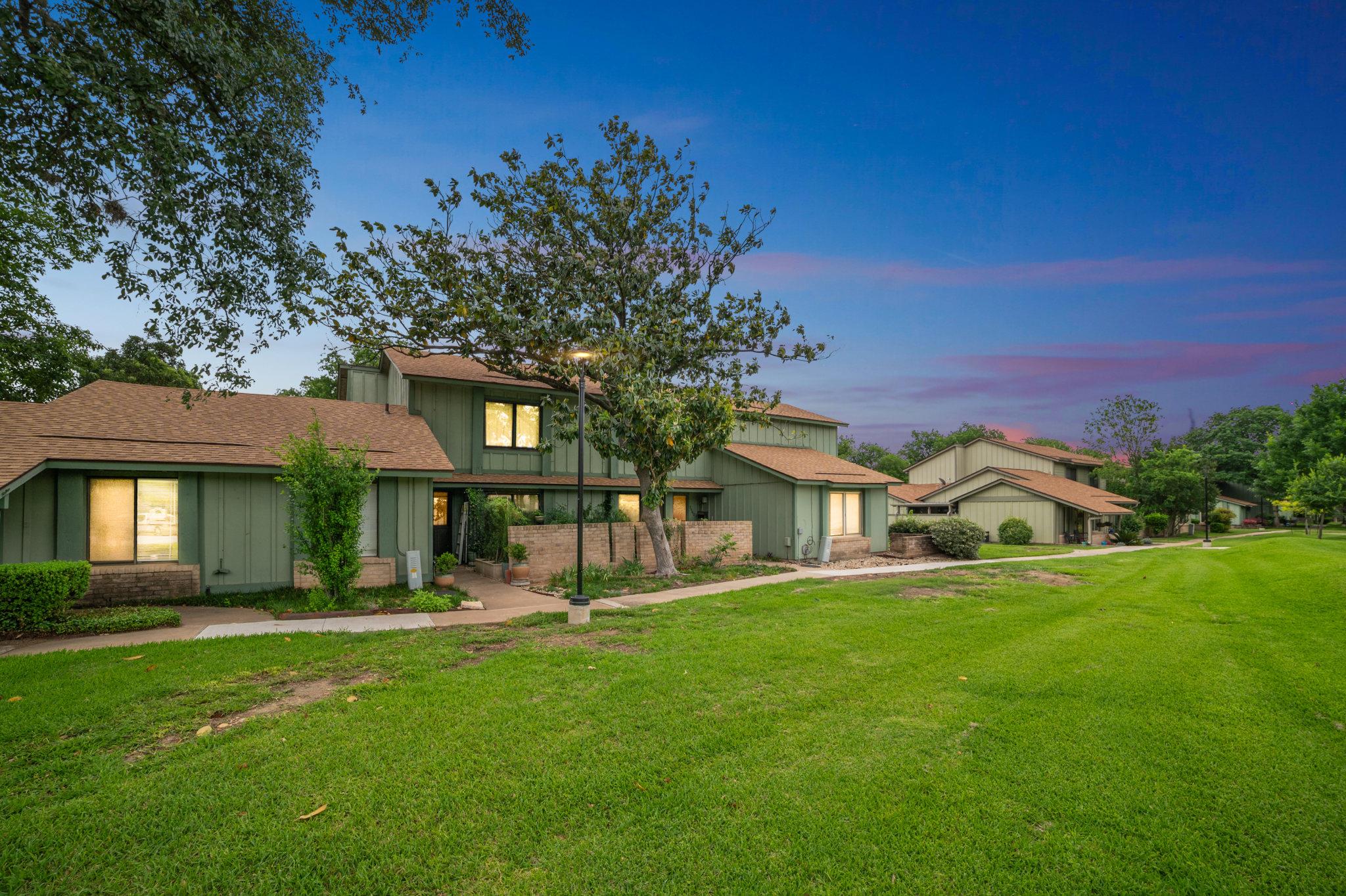 5007 Fort Clark Drive Austin TX 78745