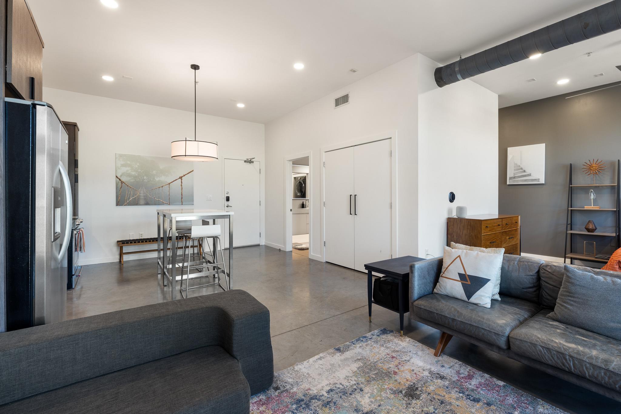2124 E 6th Street Austin TX 78702
