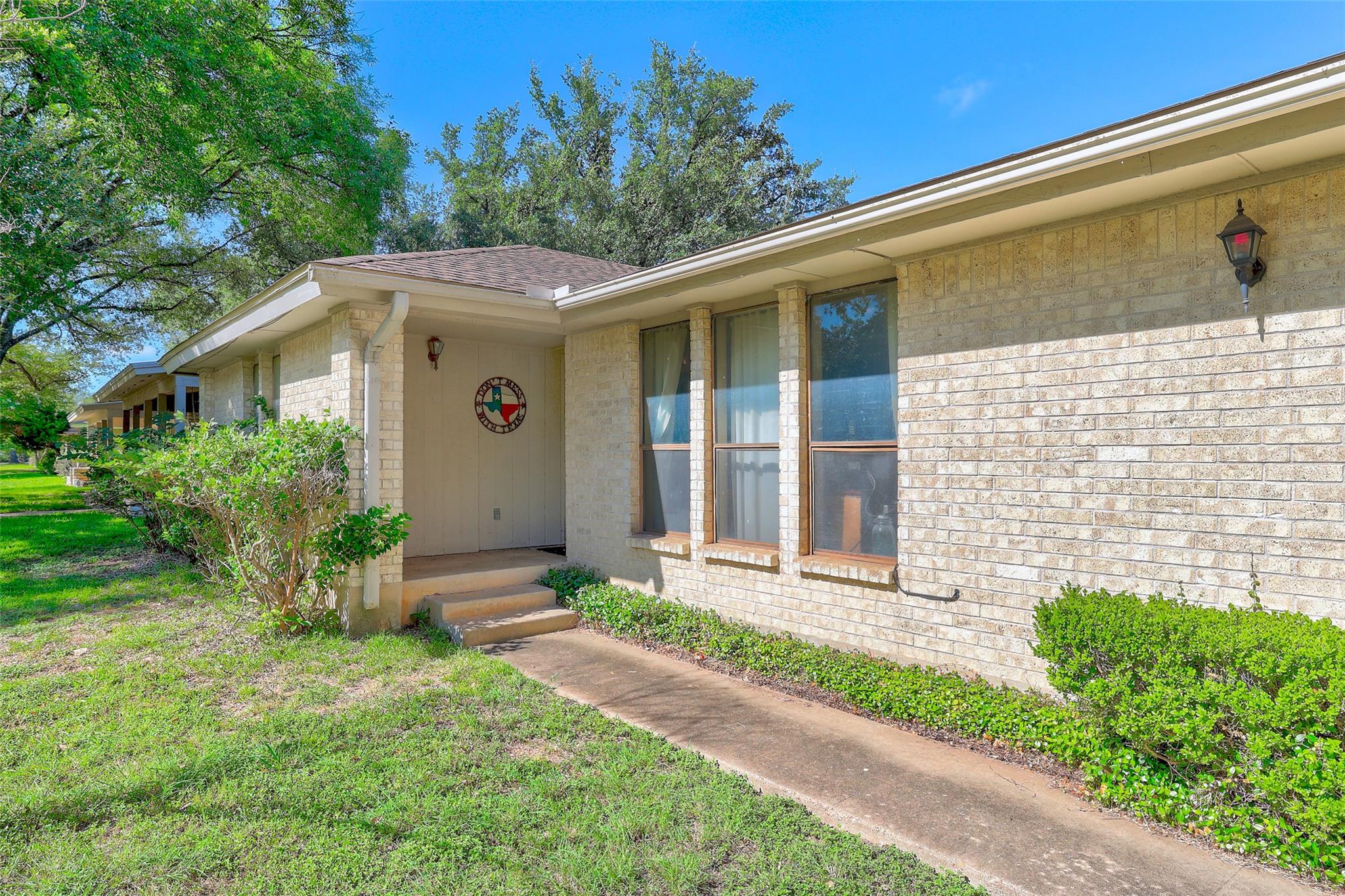 10808 Pinehurst Drive Austin TX 78747