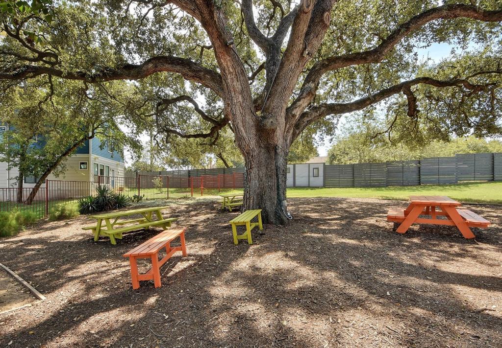 1901 Warely Lane Austin TX 78741