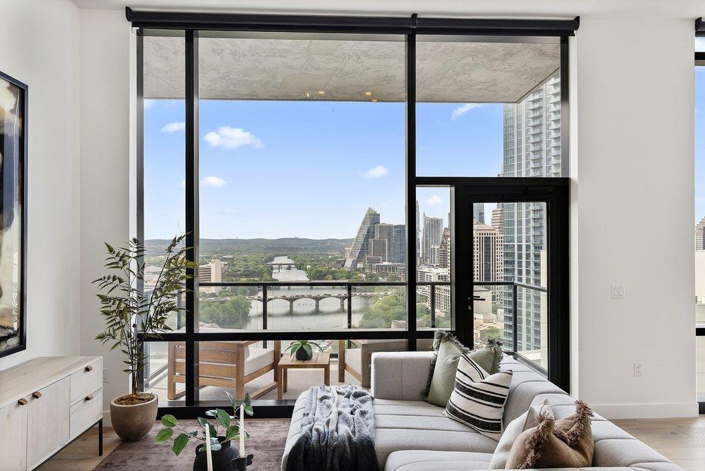 70 Rainey Street Austin TX 78701